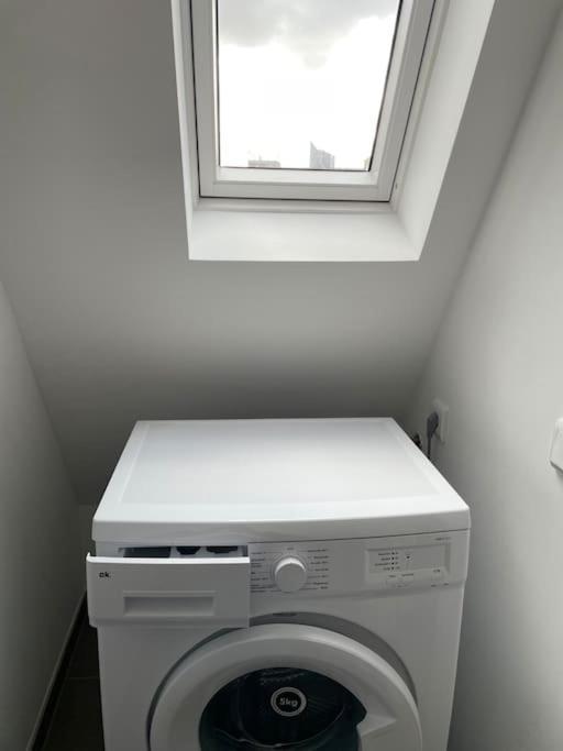 #Stylische / Moderne Wohnung Im Leipziger Zentrum Dg Links Luaran gambar